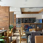 Plaza Hotel 4*