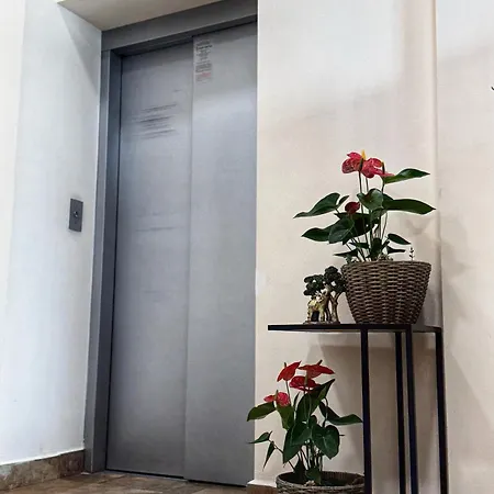 Ξενοδοχείο Plaza 4*