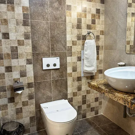 Plaza 4* Μπότεβγκραντ